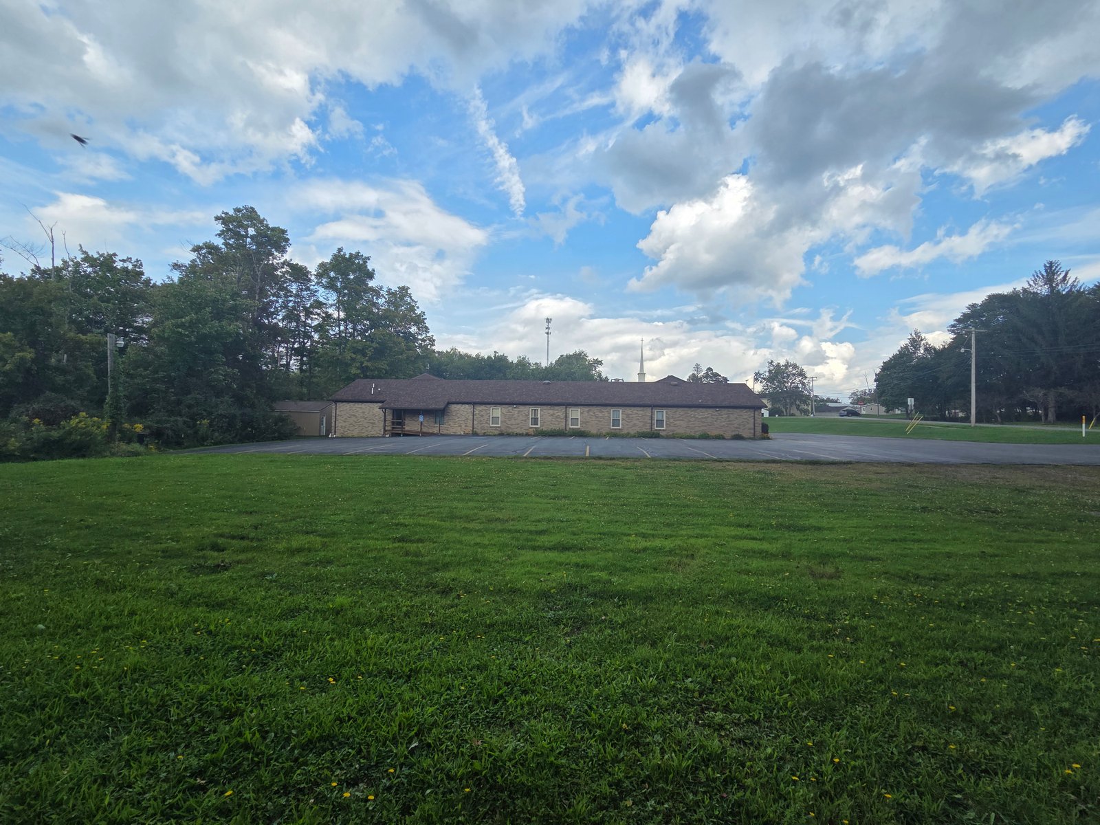 Original Grace Bible Church property photograph 3